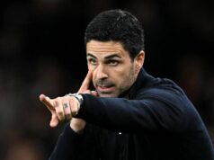 Najnovšie z Arsenalu: Mikel Arteta zisťuje 16-ročnú senzáciu ako cieľ 44 miliónov libier z Man Utd Jeremy Monga z Leicester City počas zápasu Sky Bet Championship medzi Leicester City a Swansea City na štadióne King Power Stadium 11. apríla 2026 v Leicestri v Spojenom kráľovstve.