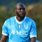 Romelu Lukaku z Neapola sa zúčastňuje priateľského futbalového zápasu medzi Neapolom a Arezzo počas 6. dňa predsezónneho kempu SSC Neapol v Dimaro Folgarida, Trento, Taliansko, 22. júla 2025. (Foto: Ciro De Luca/NurPhoto cez Getty Images)