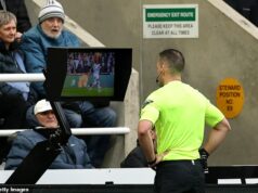 Nechceme VAR! Šampionát bude pokračovať bez video recenzií, pretože kluby EFL povedia nie návrhu na uvedenie recenzií manažérov VAR nebol hitom medzi fanúšikmi v Premier League, odkedy bol pred siedmimi rokmi predstavený