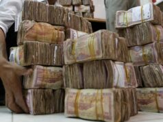 Nedostatok hotovosti ovláda Jemen napriek stabilizácii meny | Obchodné a ekonomické správy Nedostatok hotovosti ovláda Jemen napriek stabilizácii meny | Obchodné a ekonomické správy