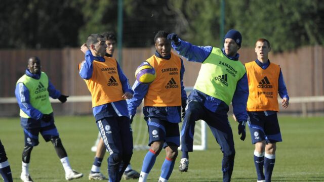 Neuveriteľná odpoveď Joseho Mourinha, keď hviezda chcela 'f****** odtrhnúť hlavu Tal Ben Haim, John Obi Mikel a Michael Ballack