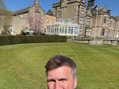 Newcastle Confidential VNÚTRI MATFEN HALL: CRAIG HOPE sa dostáva na summit, ktorý rozhoduje o budúcnosti Newcastlu – to je to, čo našiel… a prekvapenie, ktoré ho čaká za zlatým lanom Newcastle nechcel, aby sa niekto dostal do areálu Matfen Hall, keď sa ich veľkí stopéri stretli na rozhodujúcom summite – ale to nezastavilo nášho hlavného futbalového reportéra Craiga Hopea.