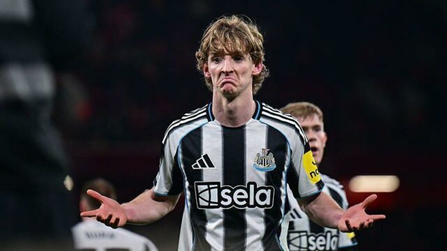 Newcastle „zváži ponuky pre Gordona“
