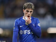 Nicky Butt roztrhal Alejandra Garnacha: Bývalý manažér akadémie Man United odhaľuje, ako sa hviezda „dostala nad svoju pozíciu“, keď vstúpil do klubu: „Jeho postoj bol hanbou“ Nicky Butt sa zmenil na Alejandra Garnacha (na obrázku) a jeho postoj v Manchestri United