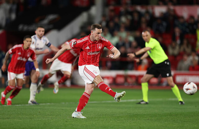 🎥 Nottingham Forest a Braga získavajú náskok na ceste do finále UEL
