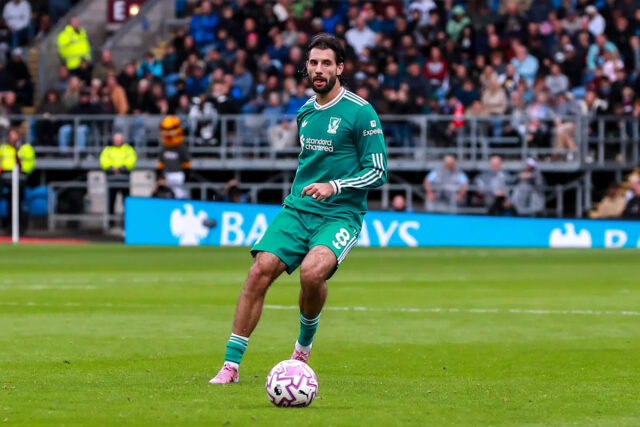 Novinár tvrdí, že je „istý“, že Liverpool sa dohodne so stredopoliarom
