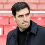 Hlavný tréner Andoni Iraola z Bournemouthu pred zápasom Premier League medzi Arsenalom a Bournemouthom na Emirates Stadium 11. apríla 2026 v Londýne v Anglicku.