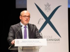 Nový prezident Marseille Stéphane Richard nazýva rolu „prácou snov“, keďže sa snaží „zladiť“ klub s fanúšikmi Nový prezident Marseille Stéphane Richard nazýva rolu „prácou snov“, keďže sa snaží „zladiť“ klub s fanúšikmi