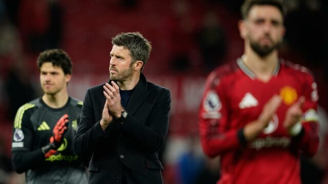 O Carrickovej budúcnosti v Manchestri Unite zatiaľ nie je jasné
