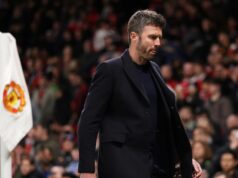 Obavy Michaela Carricka a súčasná pozícia Man Utd sa „usadila na dvoch kandidátoch“ Michael Carrick sa pozerá