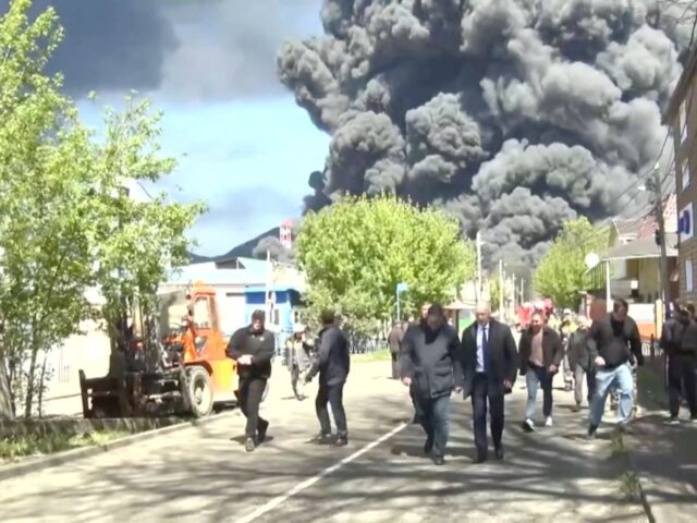 Obavy z environmentálnej katastrofy zachvátili Rusko, keďže Ukrajina sa zameriava na ropné rafinérie | Správy o vojne medzi Ruskom a Ukrajinou

