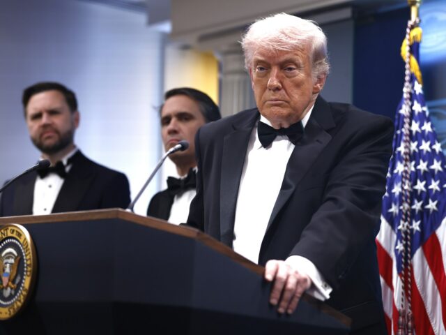 Obvinený strelec sa zameral na Trumpa a amerických predstaviteľov, tvrdia úrady | Správy Donalda Trumpa
