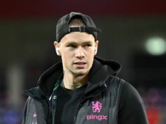 Odhalená nálada Mykhaila Mudryka a to, čo hviezda Chelsea robí každý deň počas rozhodnutia o zákaze HEIDENHEIM, NEMECKO – 28. NOVEMBRA: Mykhaylo Mudryk z Chelsea kontroluje ihrisko pred zápasom fázy MD4 Ligy UEFA 2024/25 medzi 1. FC Heidenheim 1846 a Chelsea FC vo Voith-Arena 28. novembra 2024 v nemeckom Heidenheime. (Foto Sebastian Widmann – UEFA/UEFA cez Getty Images)