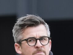 Odhalené: Joey Barton „schudol“ a pripojil sa k väzenskému futbalovému tímu, keď spolumoderátor podcastu odkryl život bývalého futbalistu za mrežami, zatiaľ čo on čaká na súdny proces po údajnom útoku na golfové ihrisko Joey Barton (43) (na snímke z decembra minulého roka) tento týždeň po obvinení z ťažkého ublíženia na zdraví vyhlásil, že je nevinný.