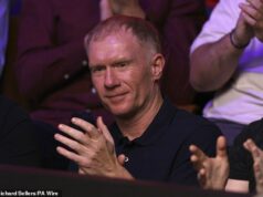 Odhalené: Ohromujúca cena, ktorú Paul Scholes zaplatil za sledovanie Ronnieho O’Sullivana v The Crucible – ako ikona Man United opisuje „zasrané neuveriteľné“ stretnutie so snookerovou legendou Paul Scholes je zobrazený pri sledovaní Ronnieho O'Sullivana v Crucible minulý týždeň
