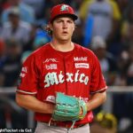 Ohrdnutá bývalá hviezda MLB Trevor Bauer konečne spečatil návrat k bejzbalu v USA... ale nie na úrovni, ktorú plánoval