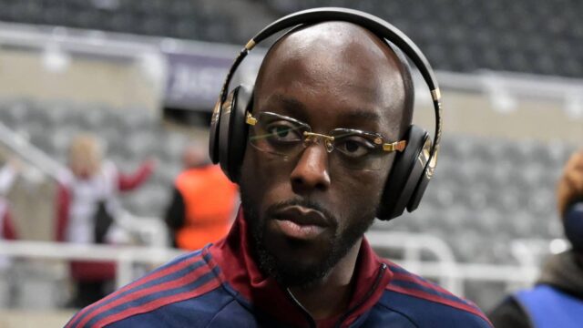 Ohromujúca cena Newcastle predáva Wissa za odhalený ako Prem switch schválený
