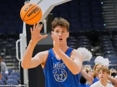 Olivier Rioux z Floridy – najvyšší hráč March Madness, aký kedy mal výšku 7 stôp – urobil šokujúce rozhodnutie o svojej budúcnosti Na prestupový portál vstúpi Olivier Rioux z Floridy, najvyšší vysokoškolský basketbalista sveta