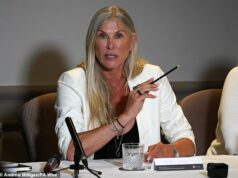 Olympijská víťazka Sharron Daviesová sa vyhráža Parkrunovi a DEVIATIM ďalším športovým orgánom právnymi krokmi pre politiku transrodových športovcov Sharron Davies sa údajne vyhráža Parkrunu a ďalším športovým orgánom právnymi krokmi