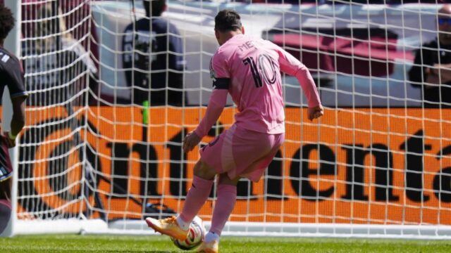 Ortéza Lionela Messiho pomáha Interu Miami poraziť Rapids pred obrovským publikom
