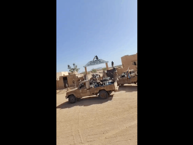 Ozbrojené skupiny uskutočňujú simultánne útoky po celom Mali | ISIL/ISIS
