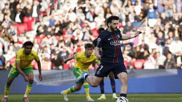 PSG sa dostáva späť do otvoreného 4-bodového vedenia v Ligue 1; Štrasburg postúpil do finále Francúzskeho pohára
