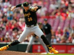 Padres set pre prvý pohľad na pirátske eso Paula Skenesa Syndication: The Enquirer