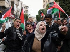 Palestínčania na Západnom brehu protestujú proti izraelskému zákonu o treste smrti | Správy o konflikte medzi Izraelom a Palestínou Palestínčania na Západnom brehu protestujú proti izraelskému zákonu o treste smrti | Správy o konflikte medzi Izraelom a Palestínou