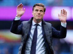 Parker opúšťa Burnley po vzájomnej dohode po zostupe z Premier League Parker opúšťa Burnley po vzájomnej dohode po zostupe z Premier League