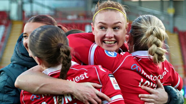Parkinson víta úspech Wrexham Women's Adran Premier
