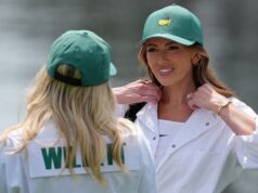 Paulina Gretzky nosiče Dustina Johnsona na Masters Par 3 Contest Paulina Gretzky nosiče Dustina Johnsona na Masters Par 3 Contest
