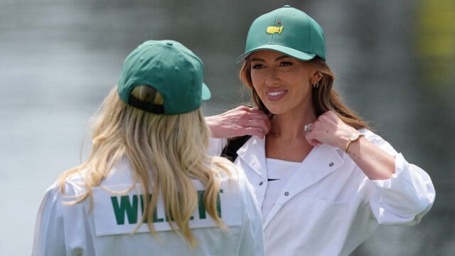 Paulina Gretzky nosiče Dustina Johnsona na Masters Par 3 Contest
