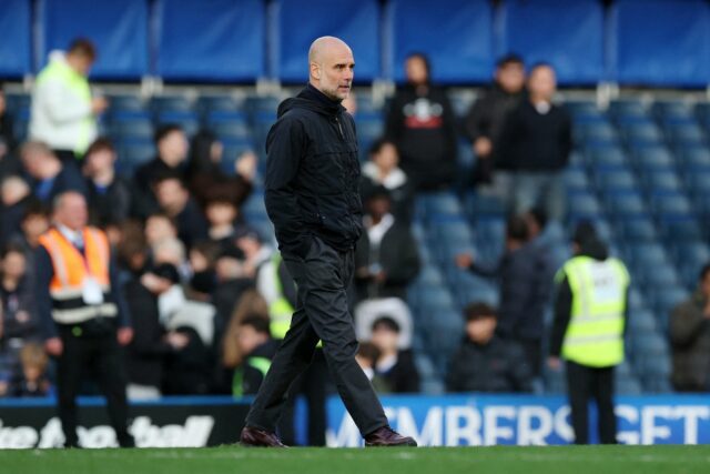 Pep Guardiola vyzýva fanúšikov Man City, aby „rešpektovali“ Arsenal, keďže Fanúšikovia Man City oslavujú dominanciu svojho tímu nad Chelsea (Getty Images) 'Poznaň'