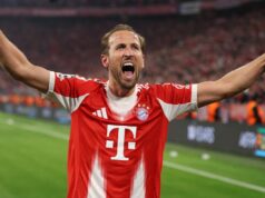 Plán Harryho Kanea v Premier League zostáva nedotknutý pred výzvou na zmluvu s Bayernom Mníchov Harry Kane oslavuje víťazstvo po štvrťfinále Bayernu Ligy majstrov nad Realom Madrid.