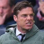 Po neuveriteľnom vyčíňaní proti AI, robotom a počítačom prichádza Parker vrece