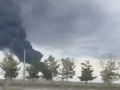 Po štrajku neďaleko letiska nad iránskym Mashhadom stúpa dym Po štrajku neďaleko letiska nad iránskym Mashhadom stúpa dym