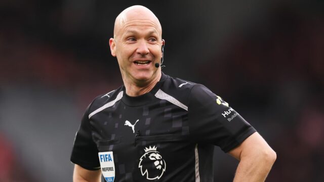 Rozhodca Anthony Taylor