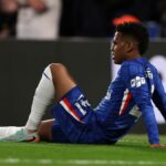 Hviezda Chelsea Estevao leží