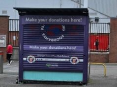 Pobúrenie nad odcudzením zbierky potravinovej banky v Liverpoole „poľutovaniahodným“ činom | Futbal | Šport Pobúrenie nad odcudzením zbierky potravinovej banky v Liverpoole „poľutovaniahodným“ činom | Futbal | Šport