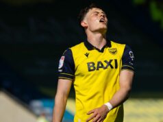 Pozitívna aktualizácia Luka Vuskovic, Will Lankshear dvojitá radosť a Mikey Moore dostane ocenenie Will Lankshear počas zápasu Sky Bet Championship medzi Oxford United a Sheffield Wednesday na štadióne Kassam