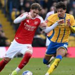 George Abbott (vpravo), proti Maxovi Dowmanovi z Arsenalu v tomto roku v FA Cupe, utrpel zranenie štvorkolky