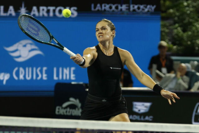 Prečo Caty McNally nemá sponzora oblečenia
