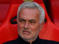 Prečo by Mourinho mohol byť ‚poslednou divokou kartou‘ Realu José Mourinho z Realu Madrid máva počas ich víťaznej parády