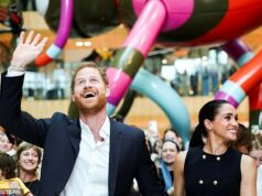 Prečo princ Harry opustil jeden z najneslávnejších klubov AFL v stave šoku, keď si ich vybral na kráľovskú návštevu Princ Harry (na fotografii s manželkou Meghan v utorok v Melbourne) je na návšteve v jednom z najpracovnejších tímov AFL.