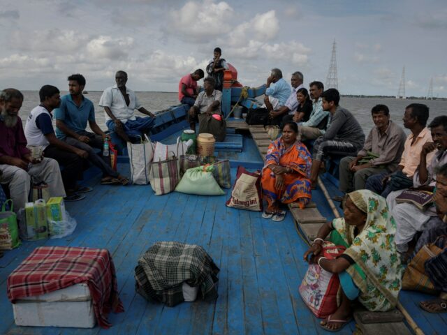 Prečo sa India obracia na krokodíly a hady, aby „oplotili“ bangladéšsku hranicu? | Správy o divočine
