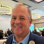 Prípravná prednáška: Moorpark AD Robert Dearborn zvolený za prezidenta južnej sekcie