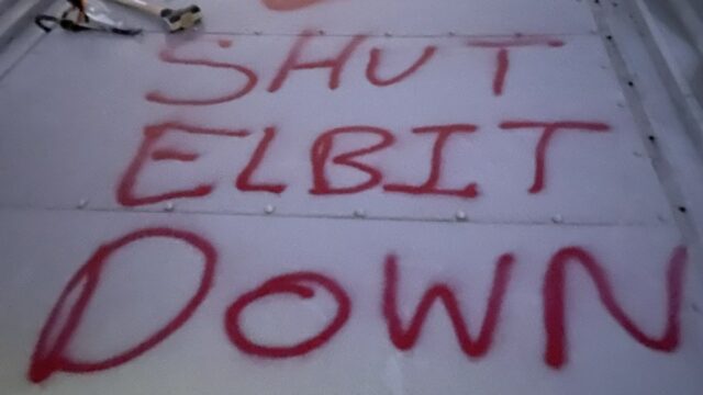 Propalestínski aktivisti vnikli do podozrivej továrne na drony Elbit Systems | Newsfeed
