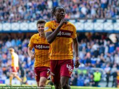 RANGERS 2 MOTHERWELL 3: Rohlovi muži na podpore života ako otrhaní Rangers sú prví, ktorí zakopnú v pretekoch o domov Emmanuel Longelo umlčal dav Ibroxov s úplne zaslúženým víťazom pre návštevníkov