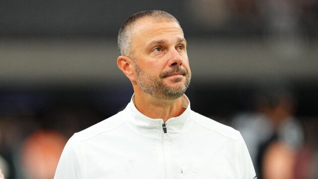 Raiders GM hovorí, že tímy volajú po výmene za číslo 1
