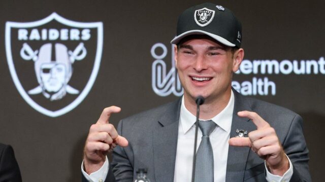 Raiders QB Fernando Mendoza tvrdí, že tím má najväčšiu základňu fanúšikov Hispáncov
